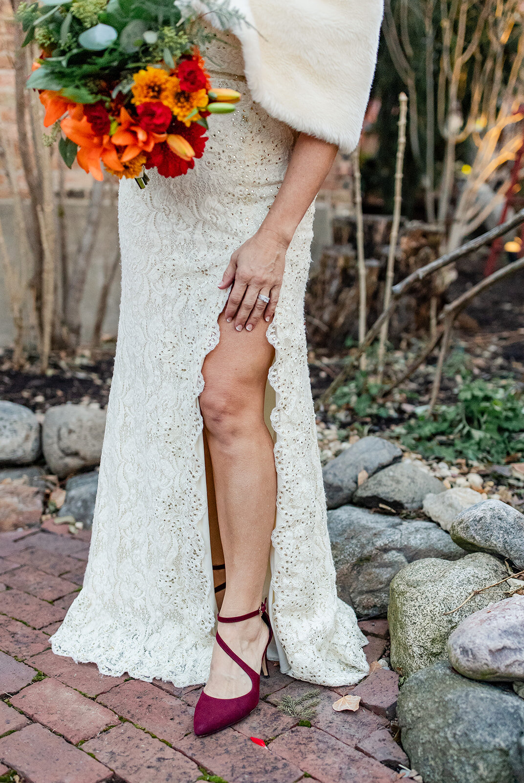 Intimate Vintage Wedding with Something Borrowed Wedding Dress | CHI thee WED