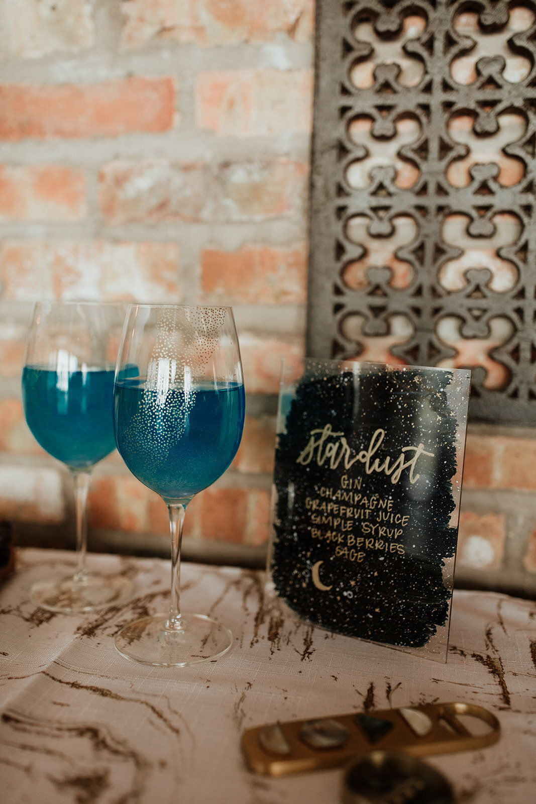 Enchanted Cosmos Inspired Styled Shoot captured by Lauren Lucile Creative | CHI thee WED