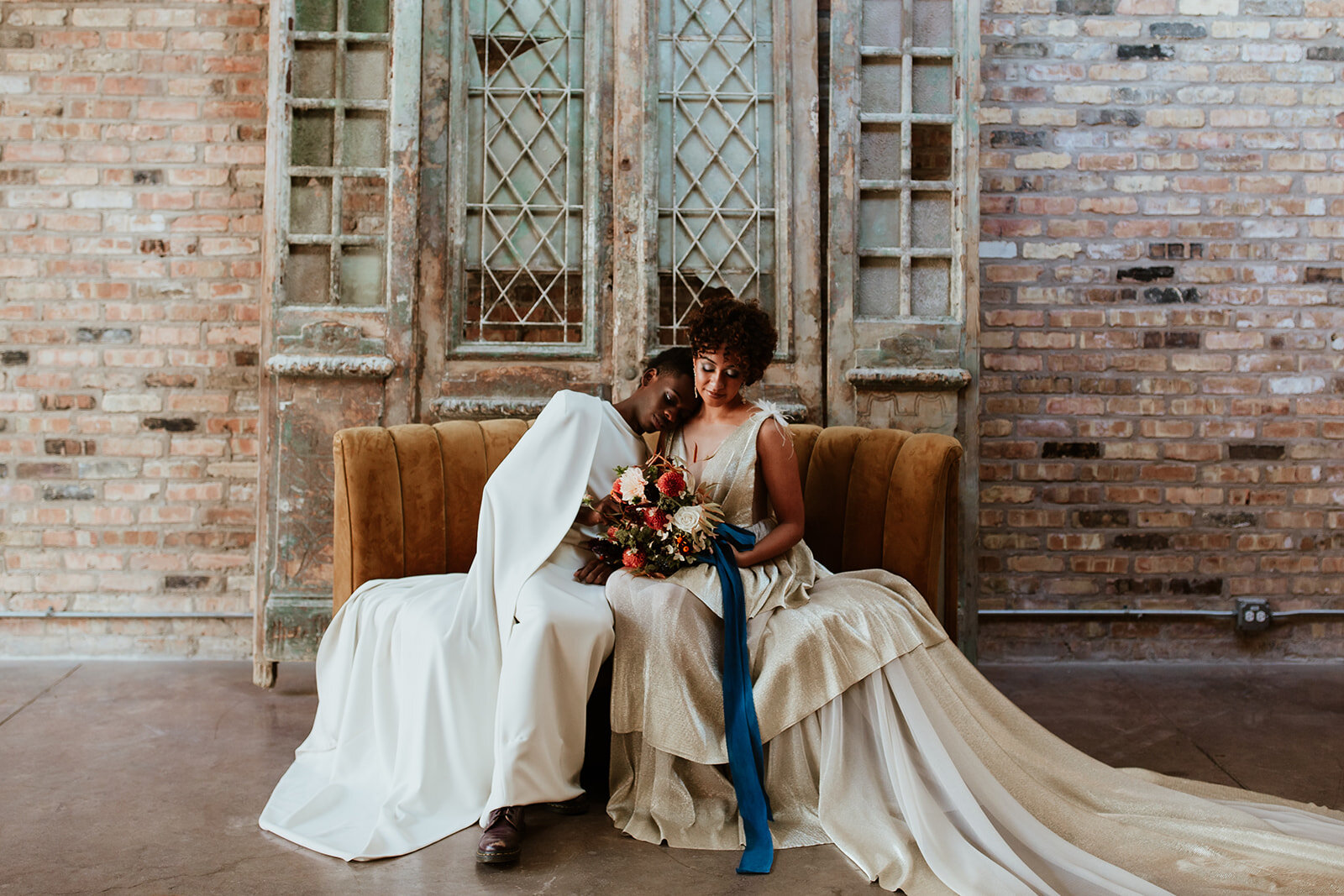 Enchanted Cosmos Inspired Styled Shoot captured by Lauren Lucile Creative | CHI thee WED