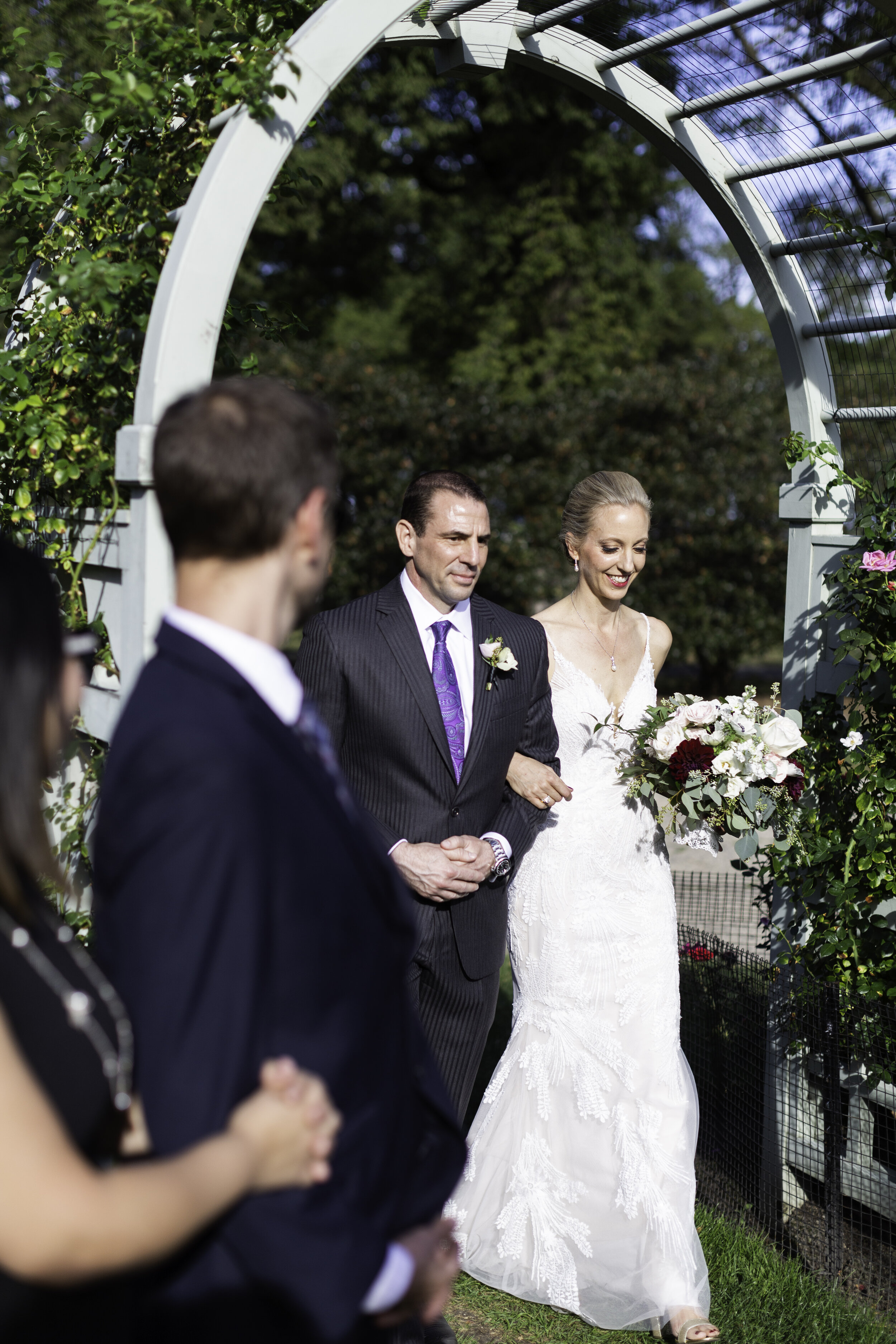 Sweet Summer Wedding Celebration in the City captured by Adam Novak | CHI thee WED