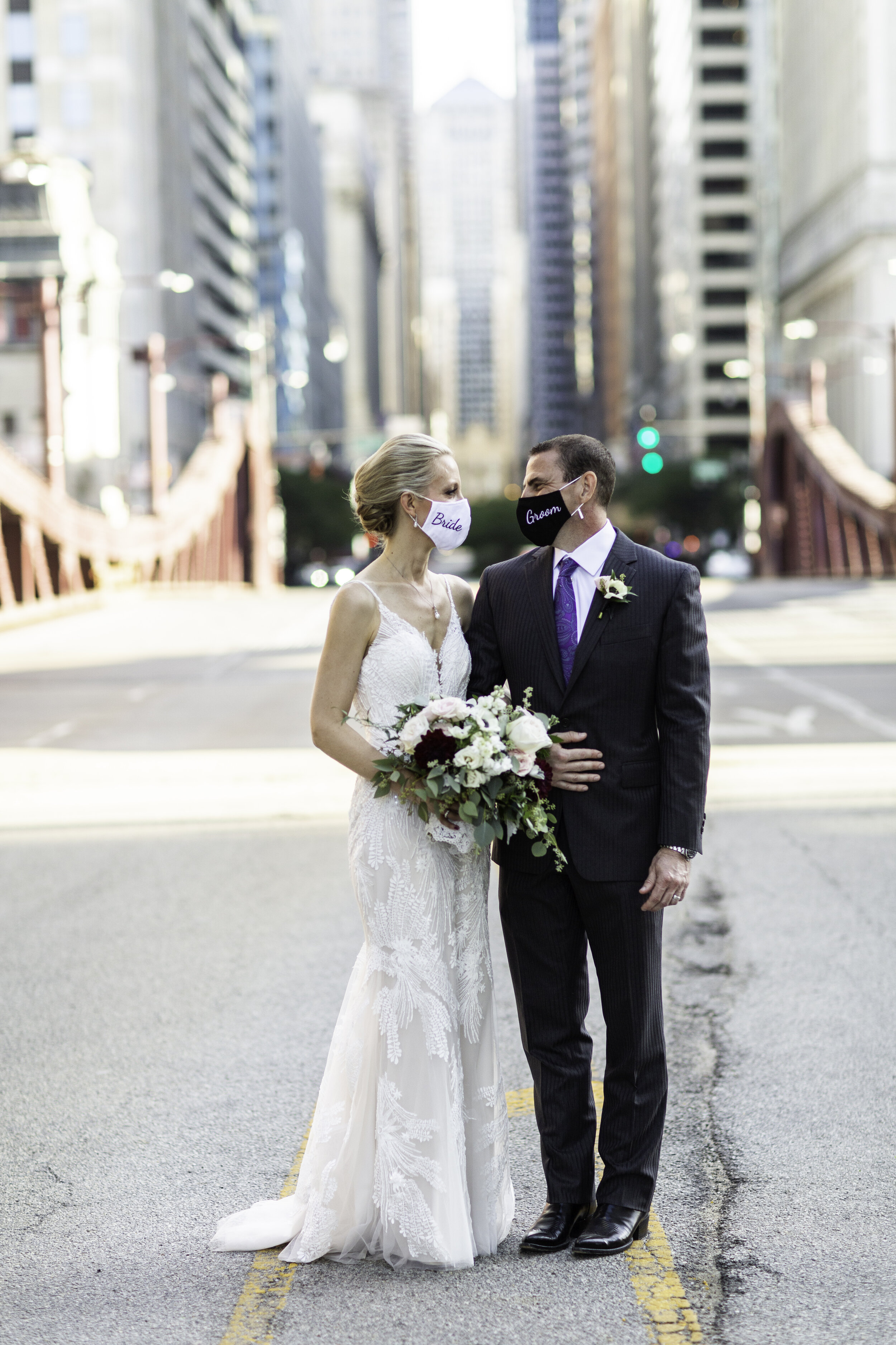 Sweet Summer Wedding Celebration in the City captured by Adam Novak | CHI thee WED