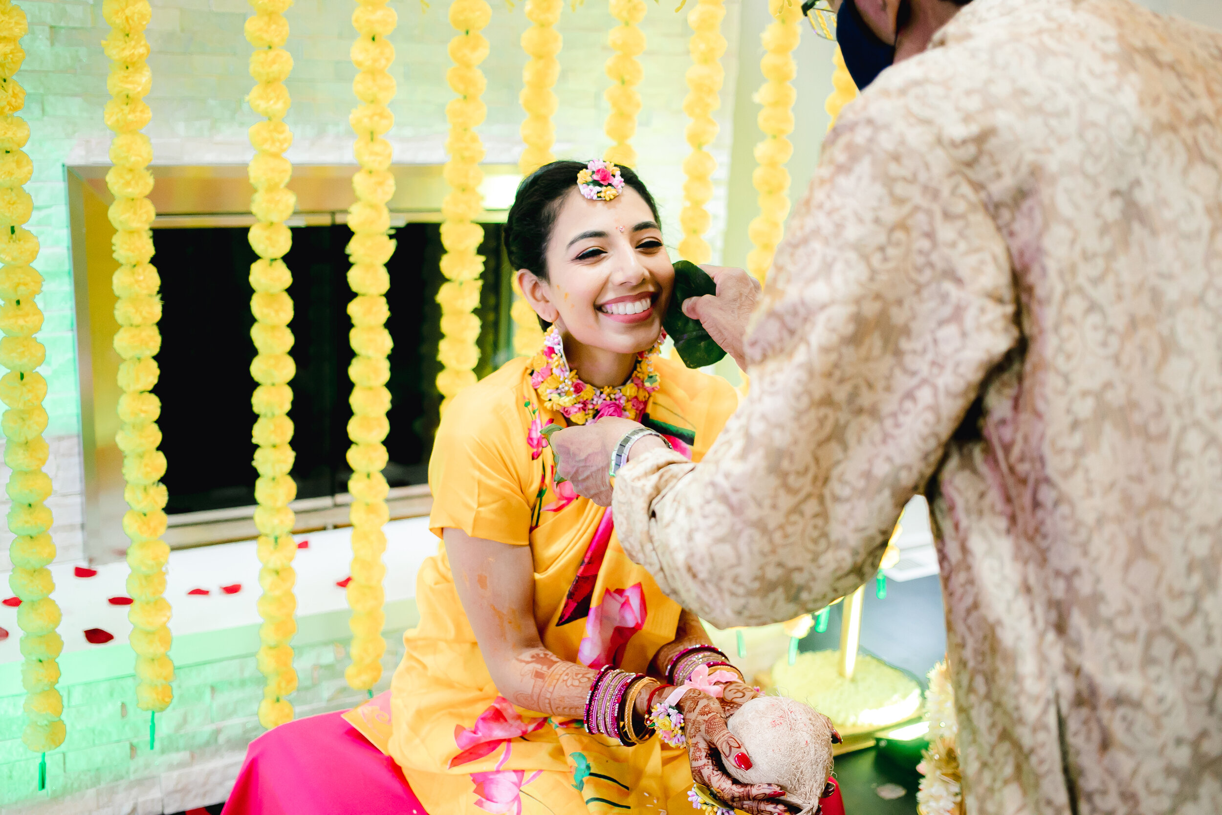 Punjabi and Gujarati Fusion Wedding filled with Traditions — CHI thee