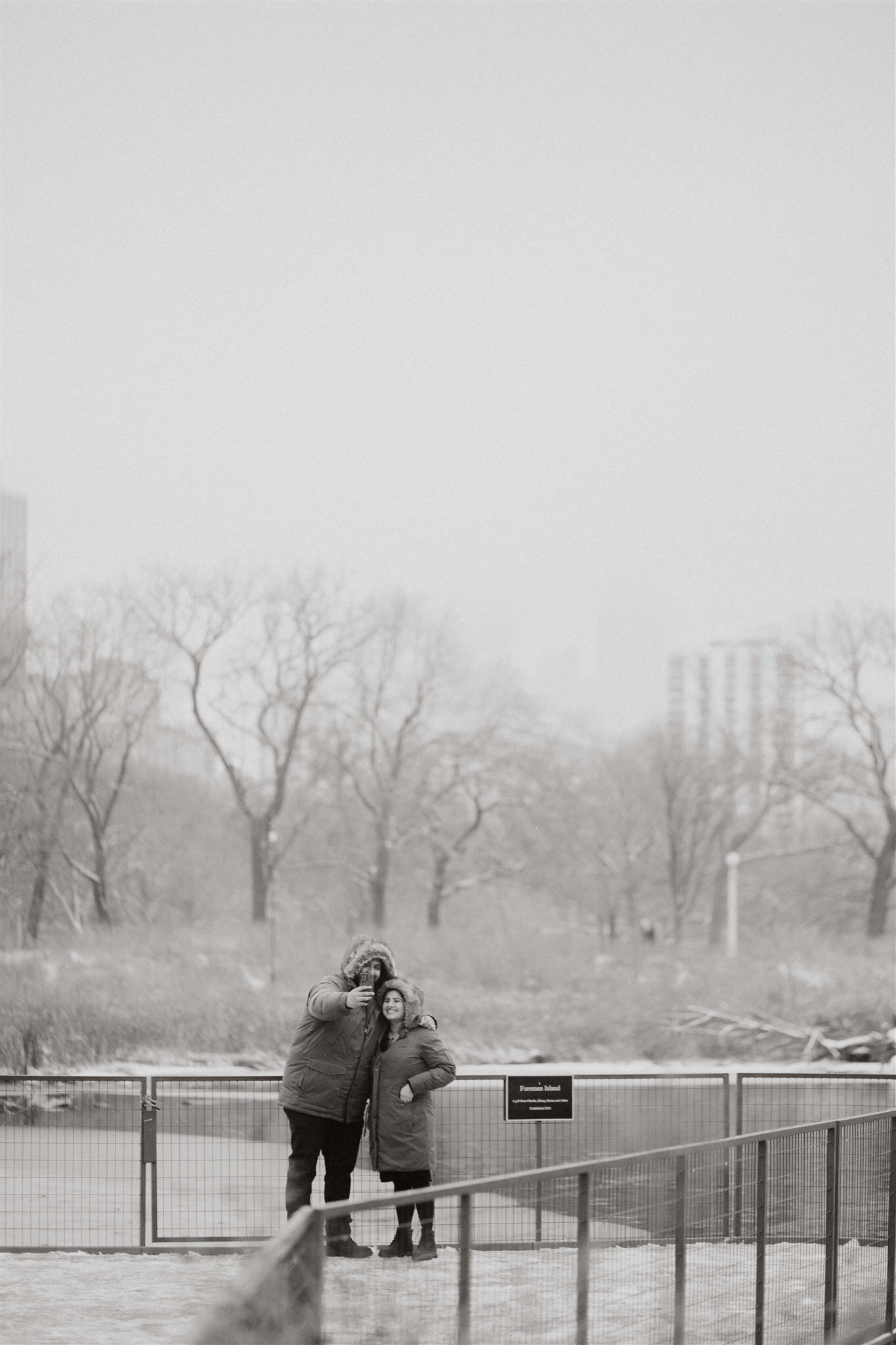 lincoln-park-chicago-proposal-in-the-snow-2.jpg