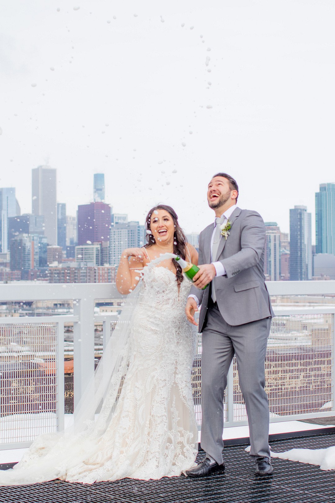 White Wedding in Chicago_Nichole Babiez Photography__MG_1550_low.jpg