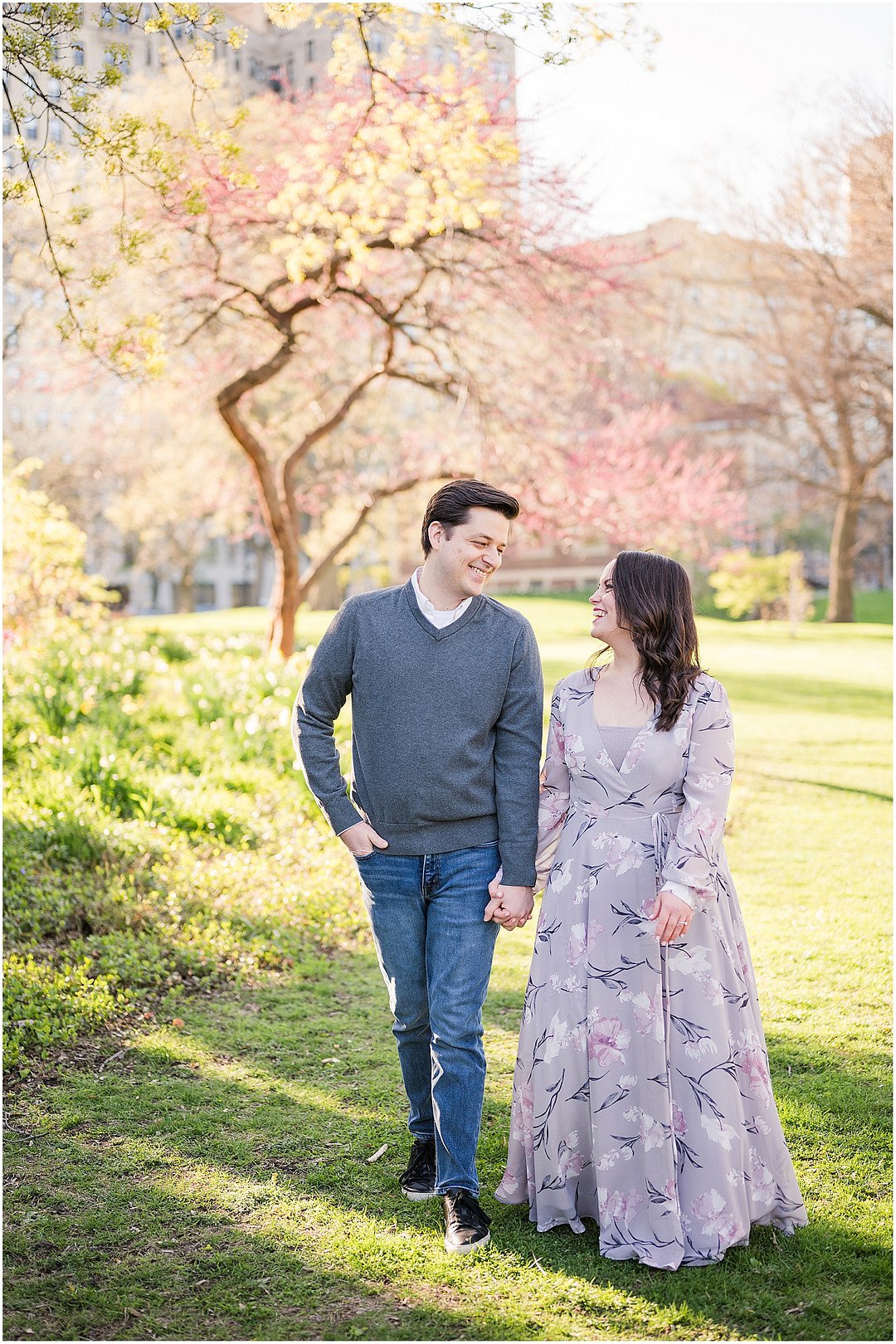 shoemaker_WitKowski_Winterlyn Photography_Lincoln Park Chicago Engagement _0198_low.jpg