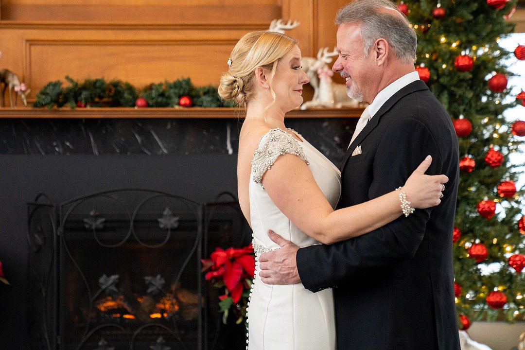 Pucher_LeVan_Lauren Ashley Studios_Lauren-Ashley-Studios-winter-wedding-58_low.jpg