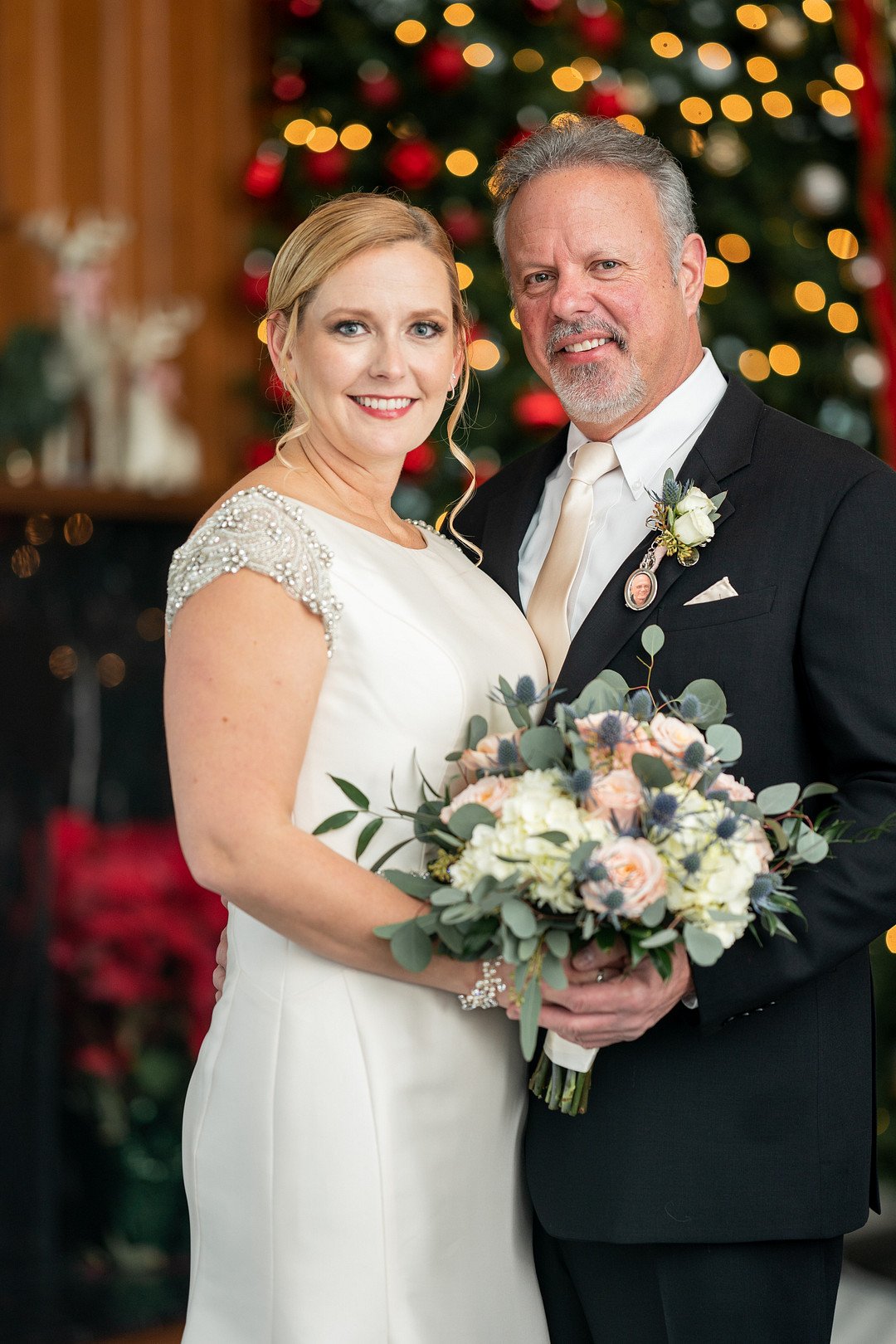 Pucher_LeVan_Lauren Ashley Studios_Lauren-Ashley-Studios-winter-wedding-457_low.jpg