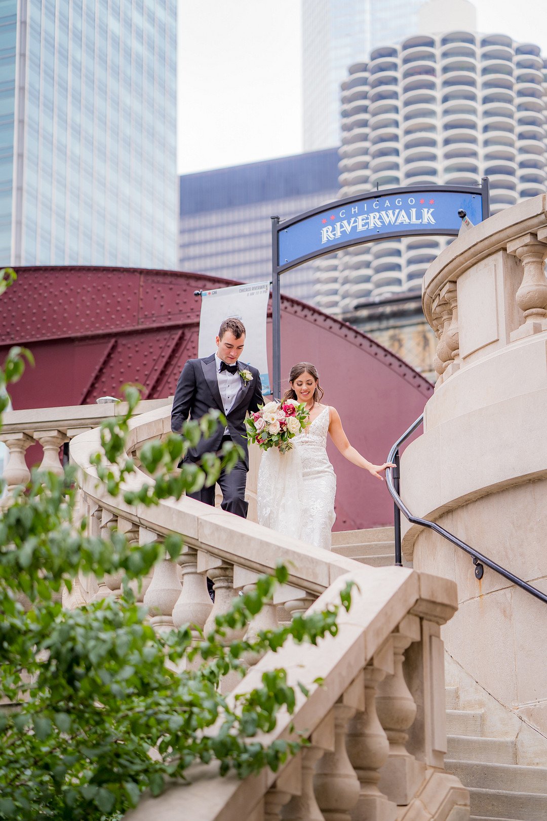 Kalomiris_Antonelli_Maura Black Photography_city-hall-chicago-wedding (46)_low.jpg