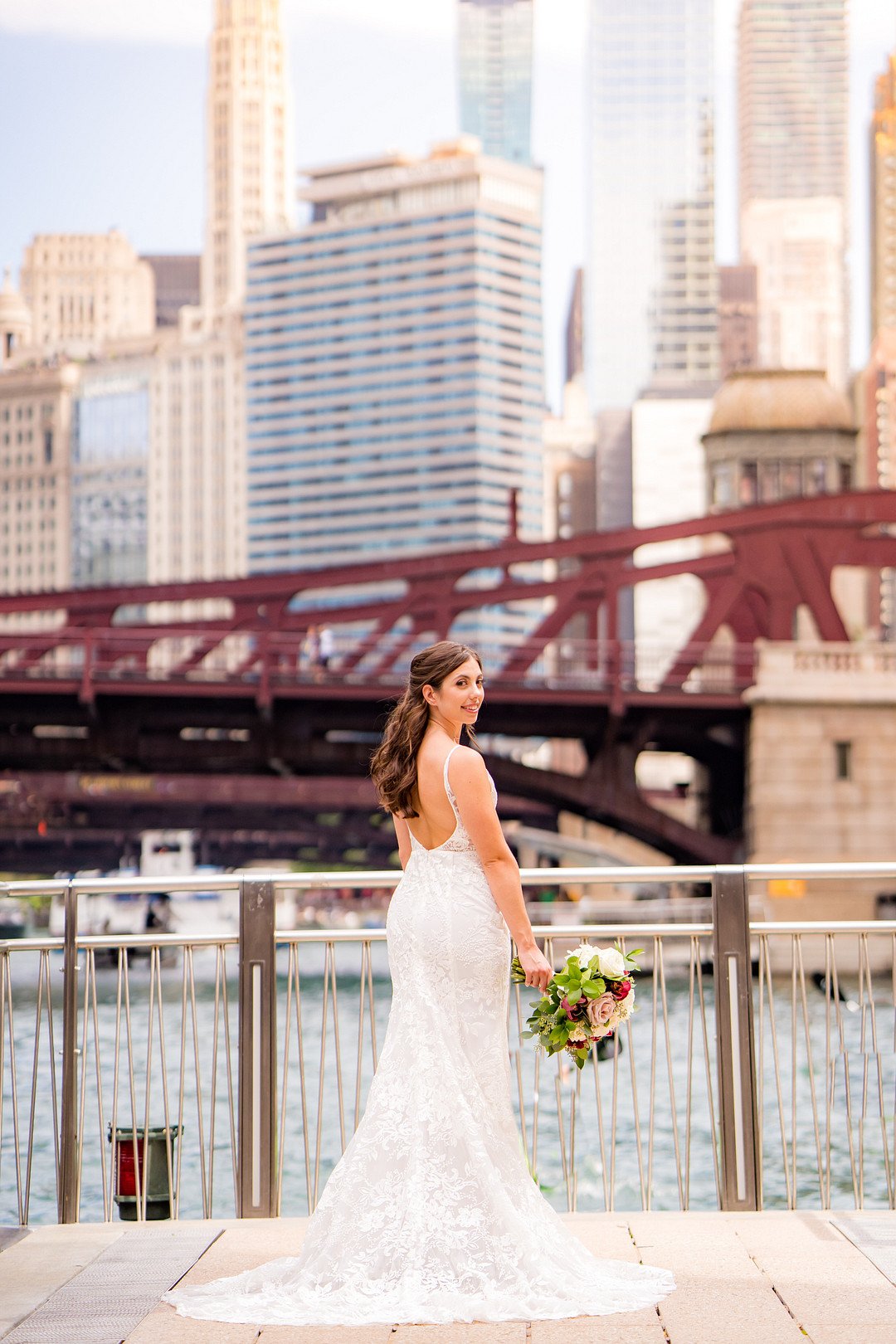 Kalomiris_Antonelli_Maura Black Photography_city-hall-chicago-wedding (62)_low.jpg