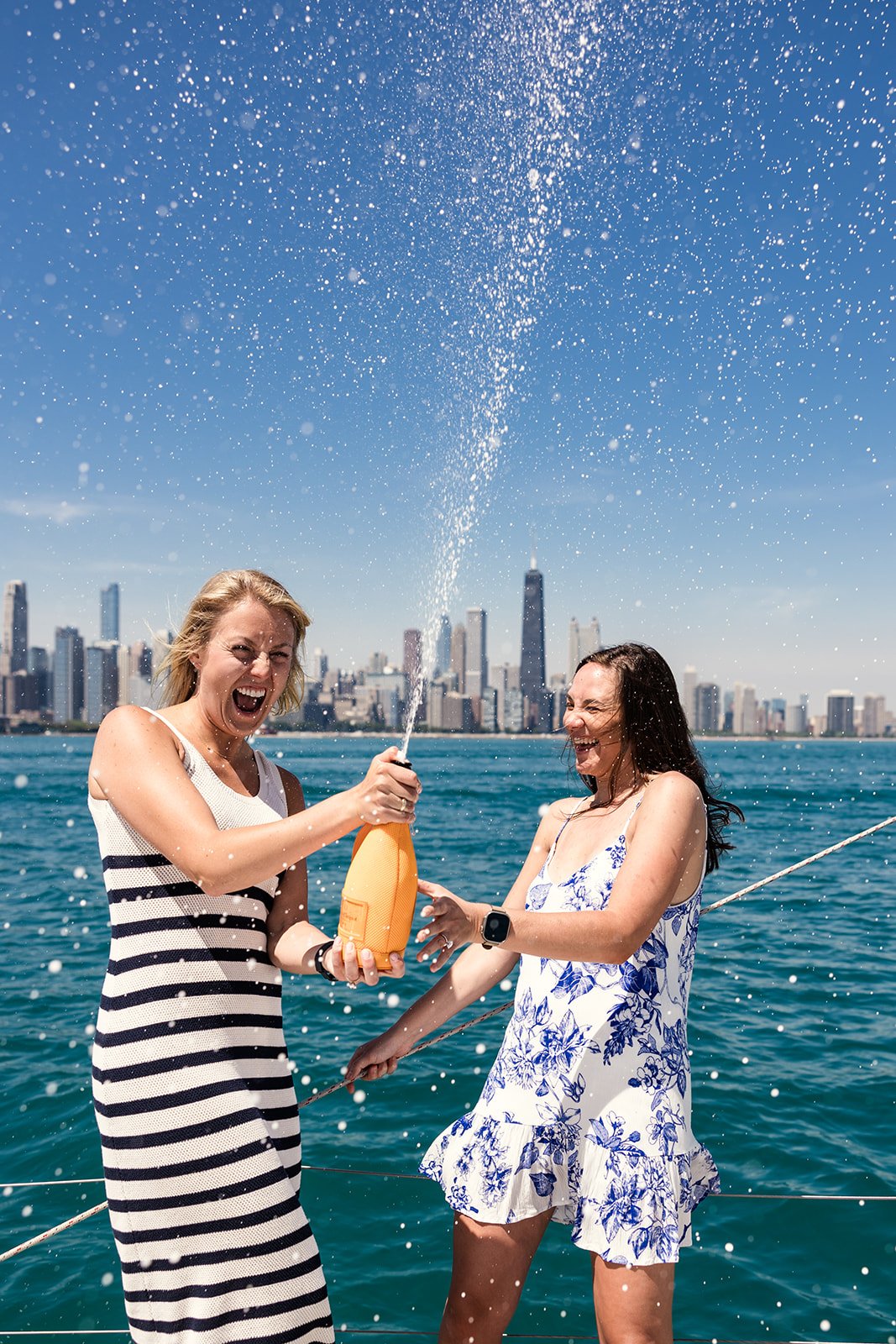 Chicago-boat-surprise-proposal-by-Emma-Mullins-Photography-55.jpg