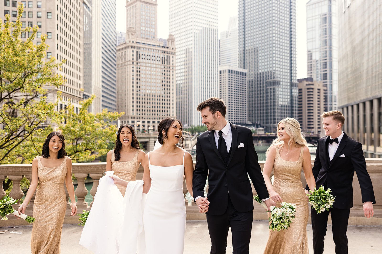Royal-Sonesta-Chicago-Downtown-wedding-by-Emma-Mullins-Photography-59.jpg