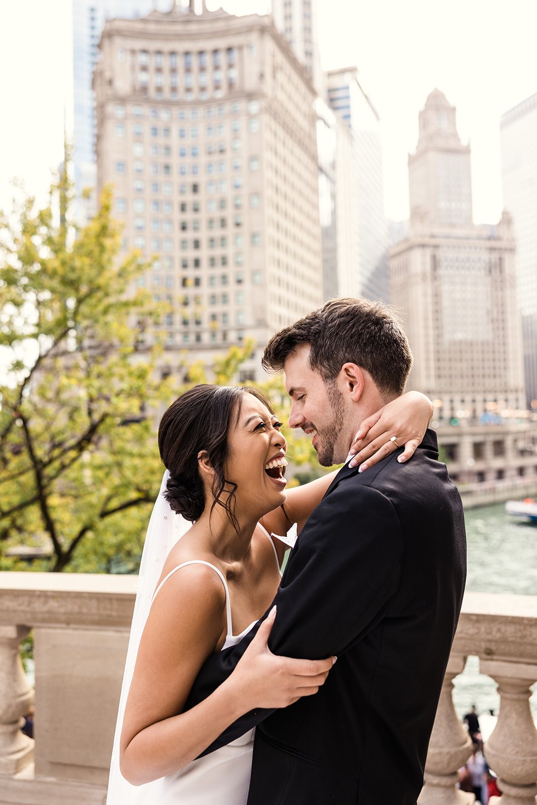 Royal-Sonesta-Chicago-Downtown-wedding-by-Emma-Mullins-Photography-65.jpg