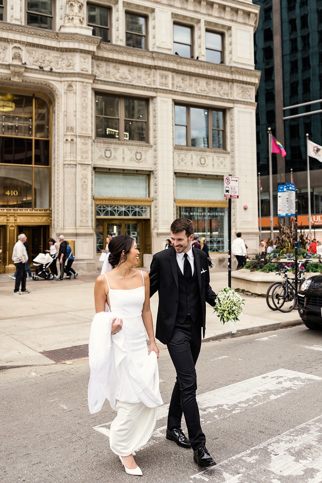 Royal-Sonesta-Chicago-Downtown-wedding-by-Emma-Mullins-Photography-79.jpg