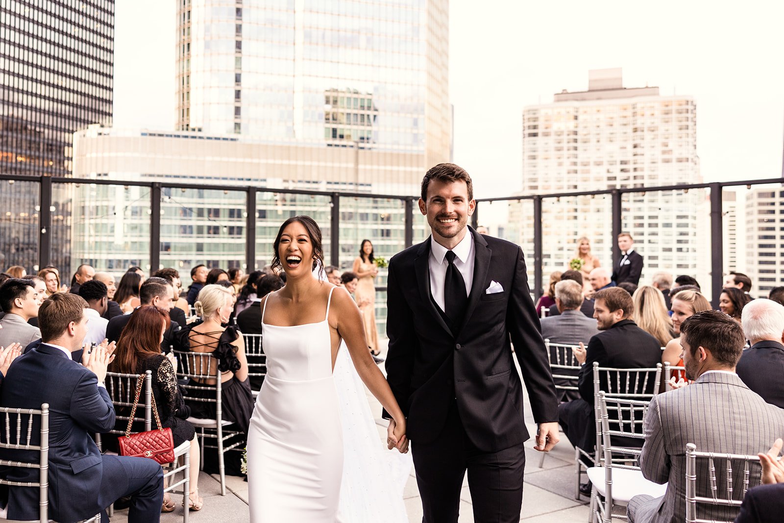 Royal-Sonesta-Chicago-Downtown-wedding-by-Emma-Mullins-Photography-135.jpg