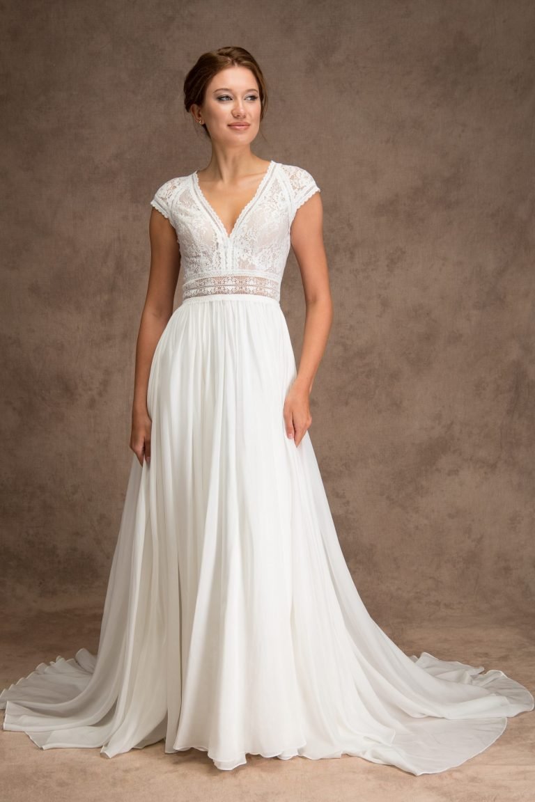 Grace-and-Ivory-Bridal_-Sloane-Dress-ivory-1-1-scaled-1-768x1152.jpg