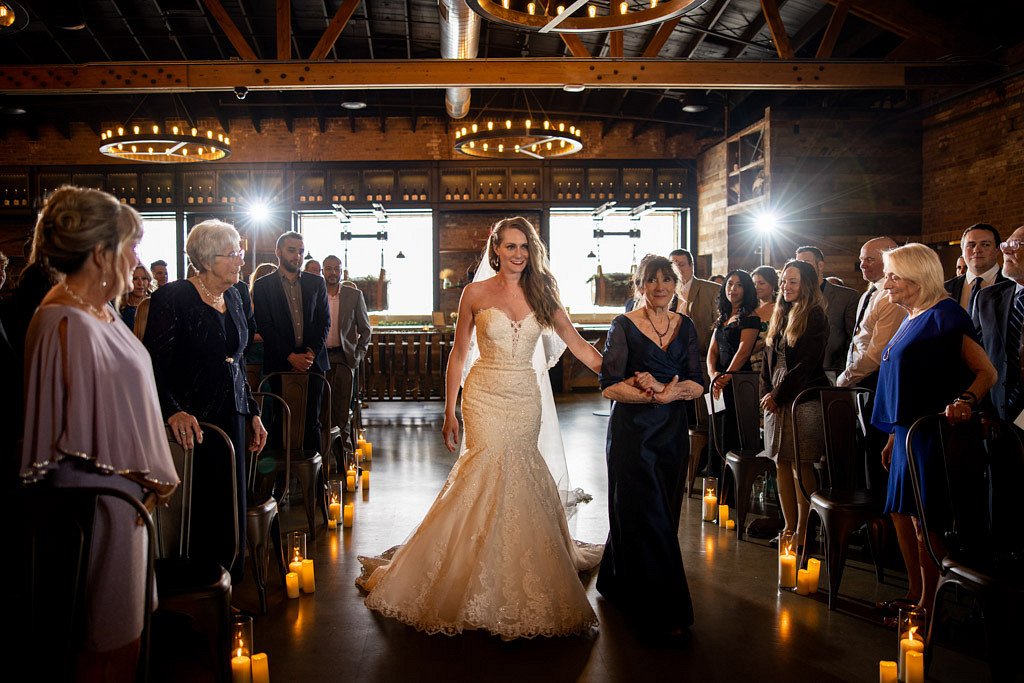 Waldman_Fisher _Lauren Ashley Studios_99-Goose-Island-Brewery-Wedding-Lauren-Ashley-Studios_low.jpg