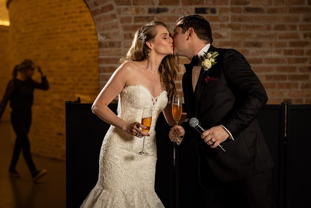 Waldman_Fisher _Lauren Ashley Studios_129-Goose-Island-Brewery-Wedding-Lauren-Ashley-Studios_low.jpg