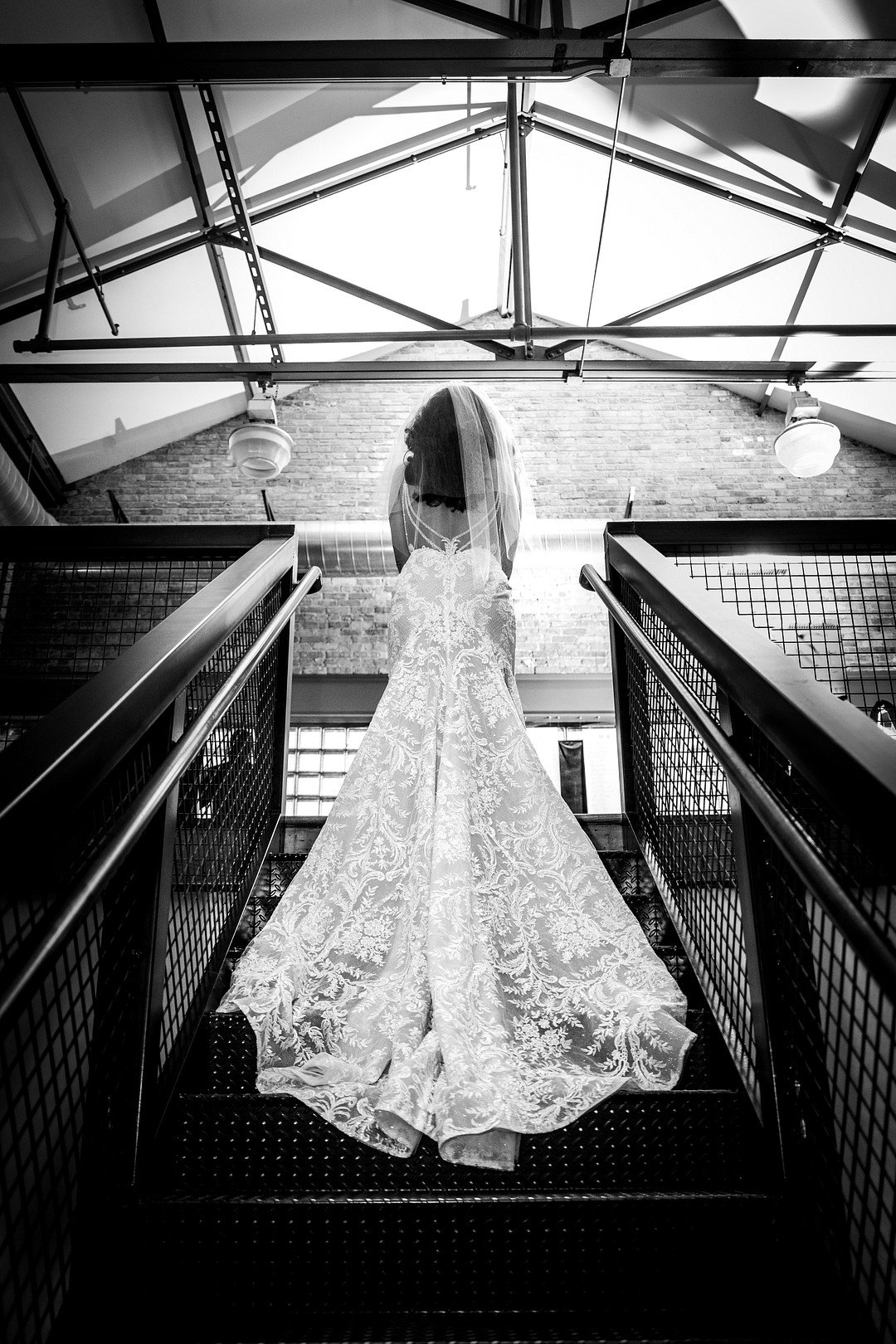 Lawlor_Lawlor_Maura Black Photography_city-view-loft-chicago-wedding (35)_low.jpg