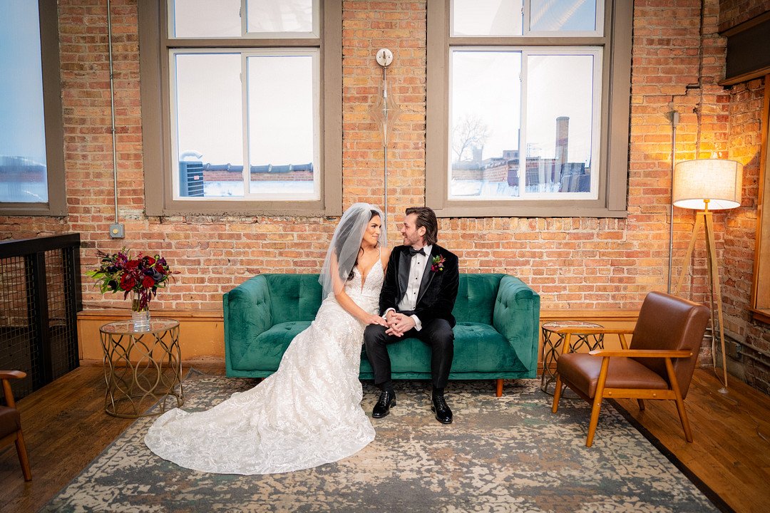 Lawlor_Lawlor_Maura Black Photography_city-view-loft-chicago-wedding (43)_low.jpg