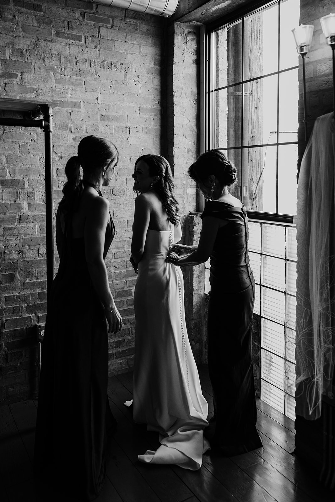 Fairlie-Chicago-wedding-by-Emma-Mullins-Photography-21.jpg