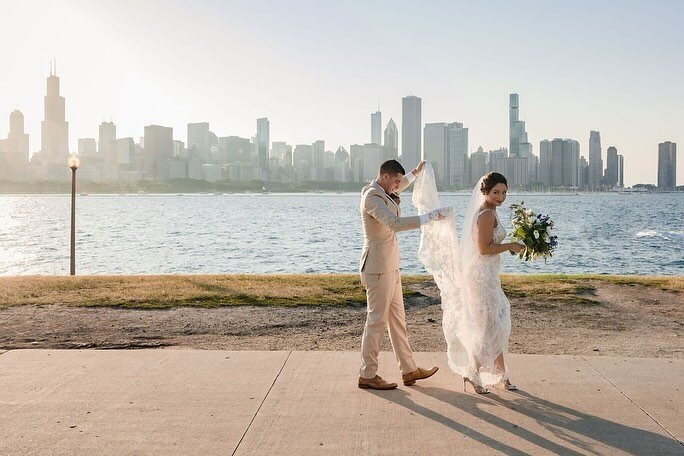 ANOTHER new @chitheewed community member! We are thrilled to welcome @sarahnaderphotography to the CTW vendor family! 
Sarah is a moment-driven photographer with an eye for the romantic. She finds the best photos happen when people forget about the c