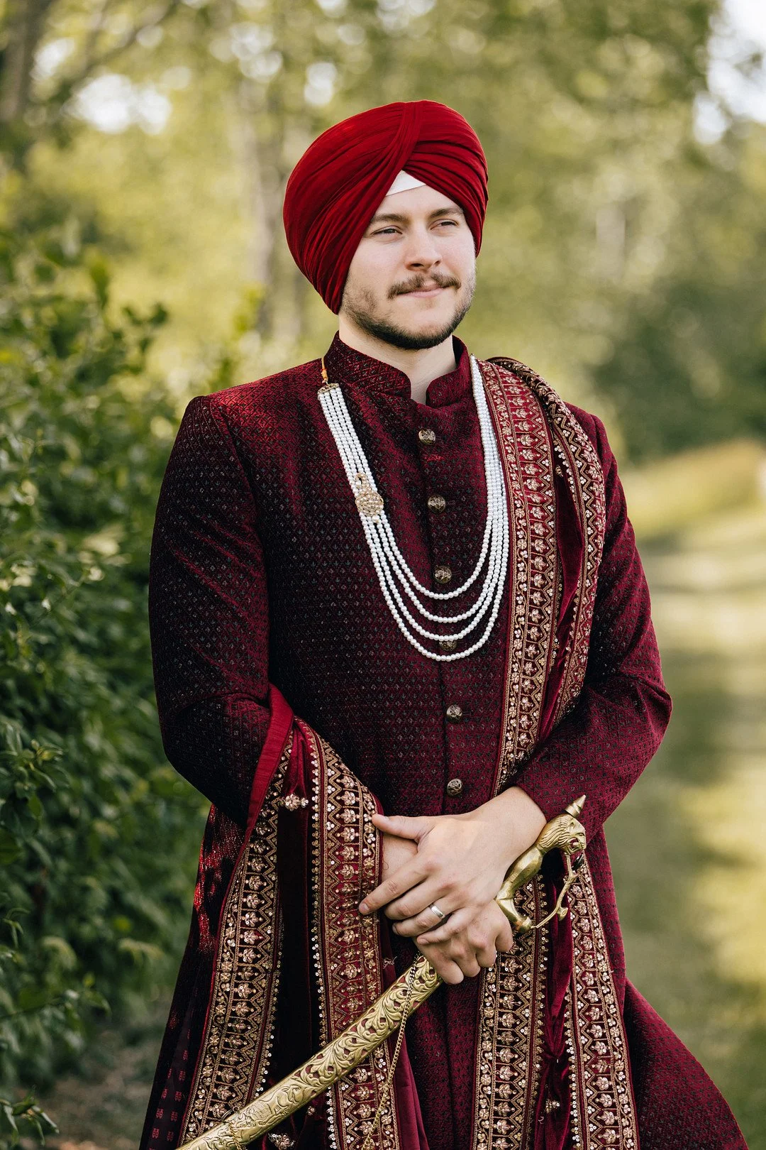 Chhokar _Cvengros_MAHA STUDIOS_Chicago-wedding-photographers-Maha-Studios-Erica-Ben-Ceremony-3_low.JPG