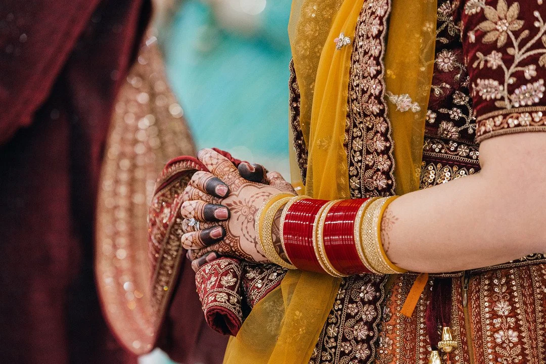 Chhokar _Cvengros_MAHA STUDIOS_Chicago-wedding-photographers-Maha-Studios-Erica-Ben-Ceremony-537_low.JPG