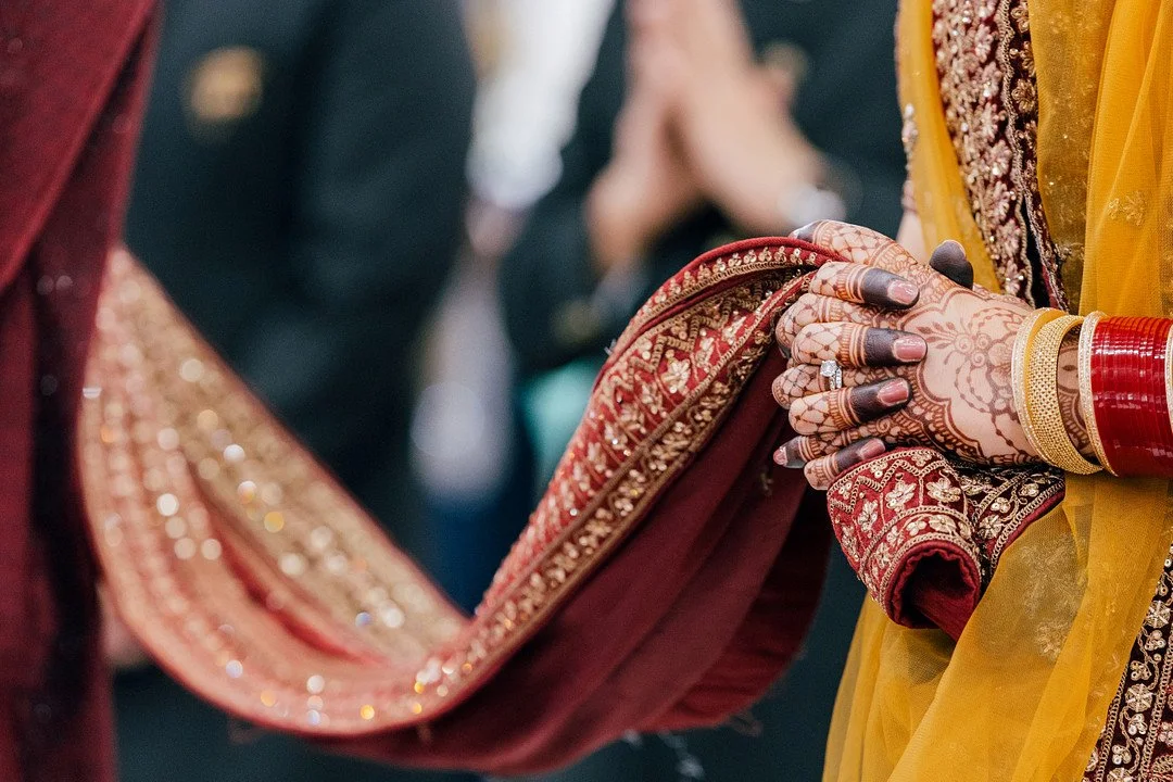 Chhokar _Cvengros_MAHA STUDIOS_Chicago-wedding-photographers-Maha-Studios-Erica-Ben-Ceremony-557_low.JPG