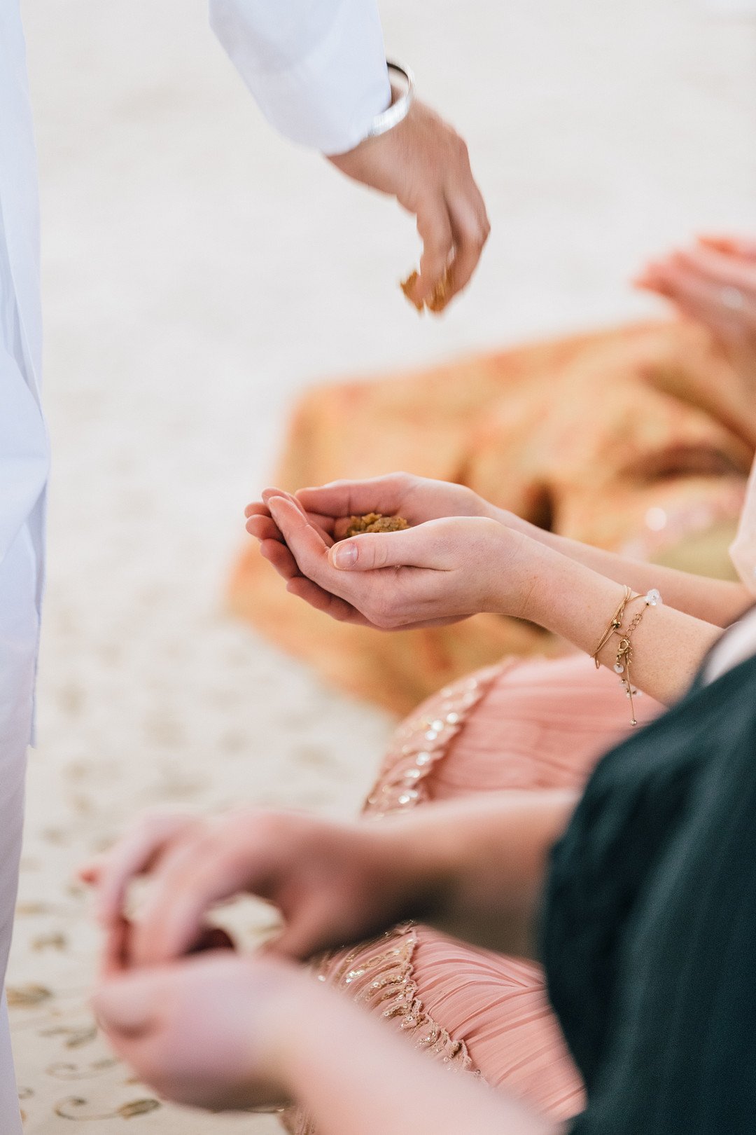 Chhokar _Cvengros_MAHA STUDIOS_Chicago-wedding-photographers-Maha-Studios-Erica-Ben-Ceremony-656_low.JPG