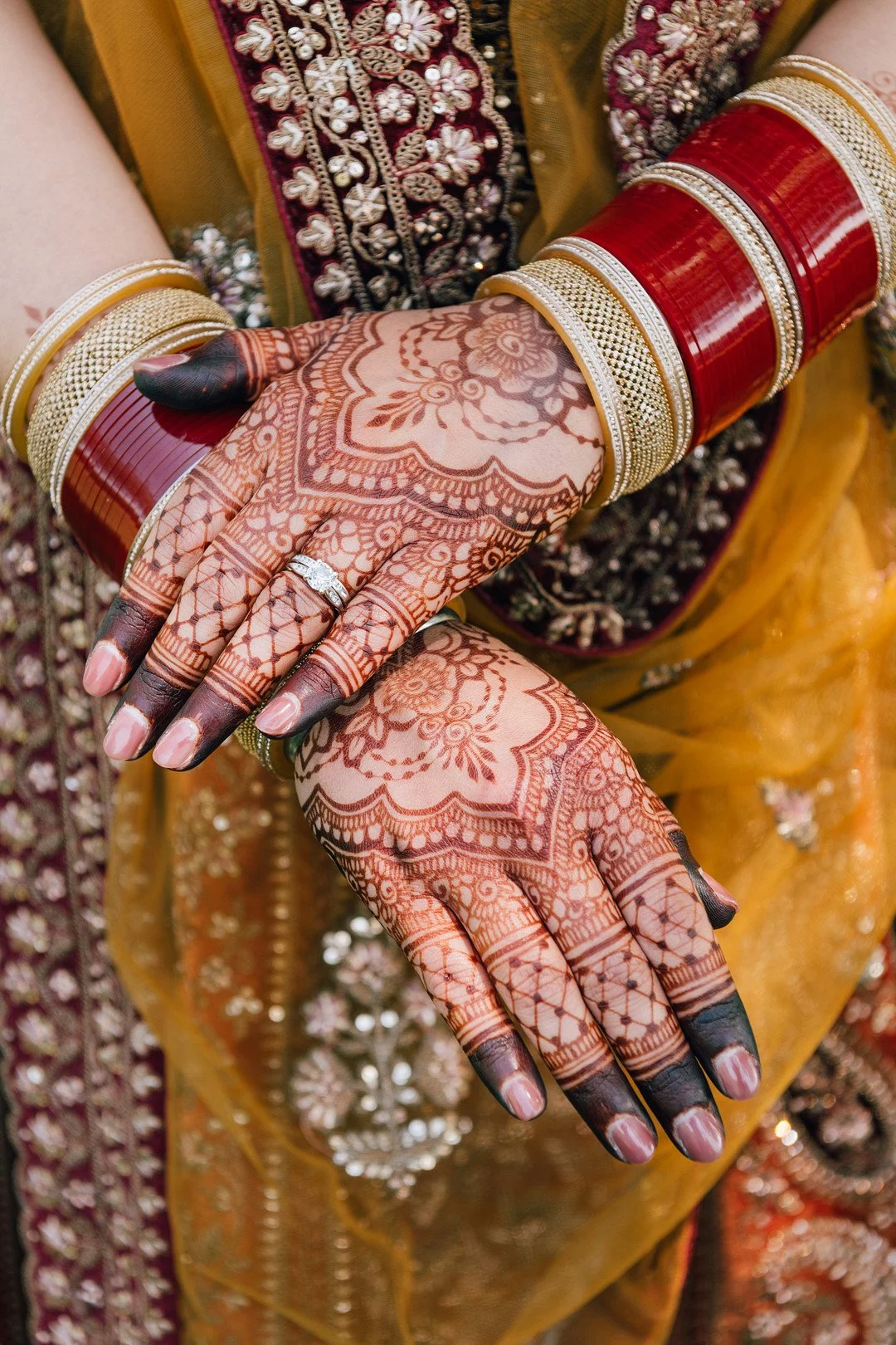 Chhokar _Cvengros_MAHA STUDIOS_Chicago-wedding-photographers-Maha-Studios-Erica-Ben-Ceremony-780_low.JPG