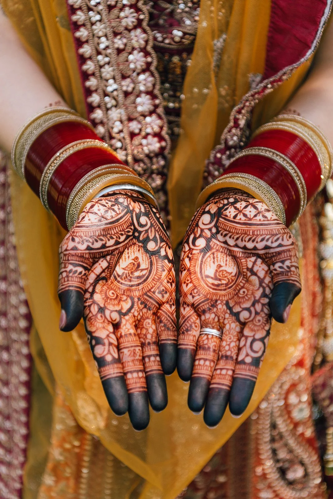 Chhokar _Cvengros_MAHA STUDIOS_Chicago-wedding-photographers-Maha-Studios-Erica-Ben-Ceremony-785_low.JPG