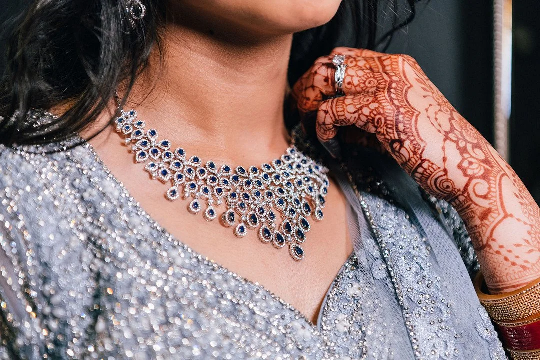 Chhokar _Cvengros_MAHA STUDIOS_Chicago-wedding-photographers-Maha-Studios-Erica-Ben-Reception-19_low.JPG