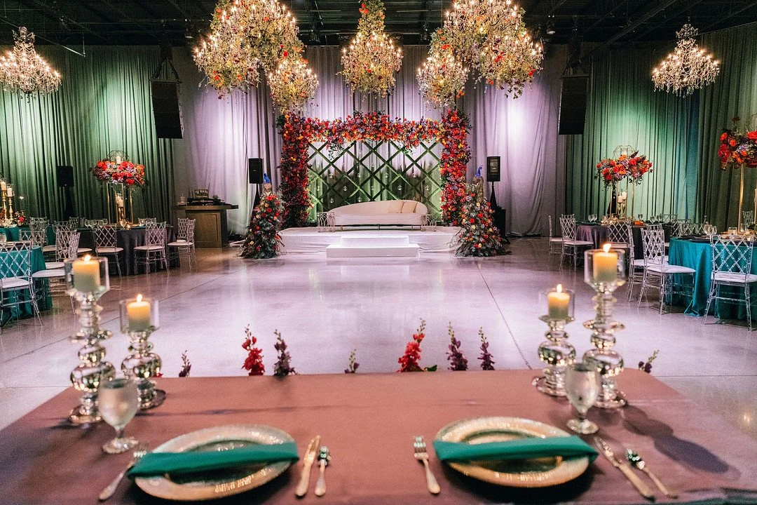 Chhokar _Cvengros_MAHA STUDIOS_Chicago-wedding-photographers-Maha-Studios-Erica-Ben-Reception-357_low.JPG