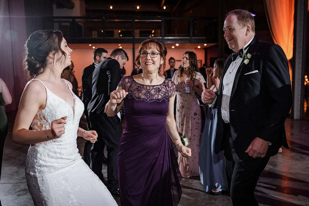 marren_Sauer_WS  photography_Fairlie -Chicago -Wedding-102_low.jpg