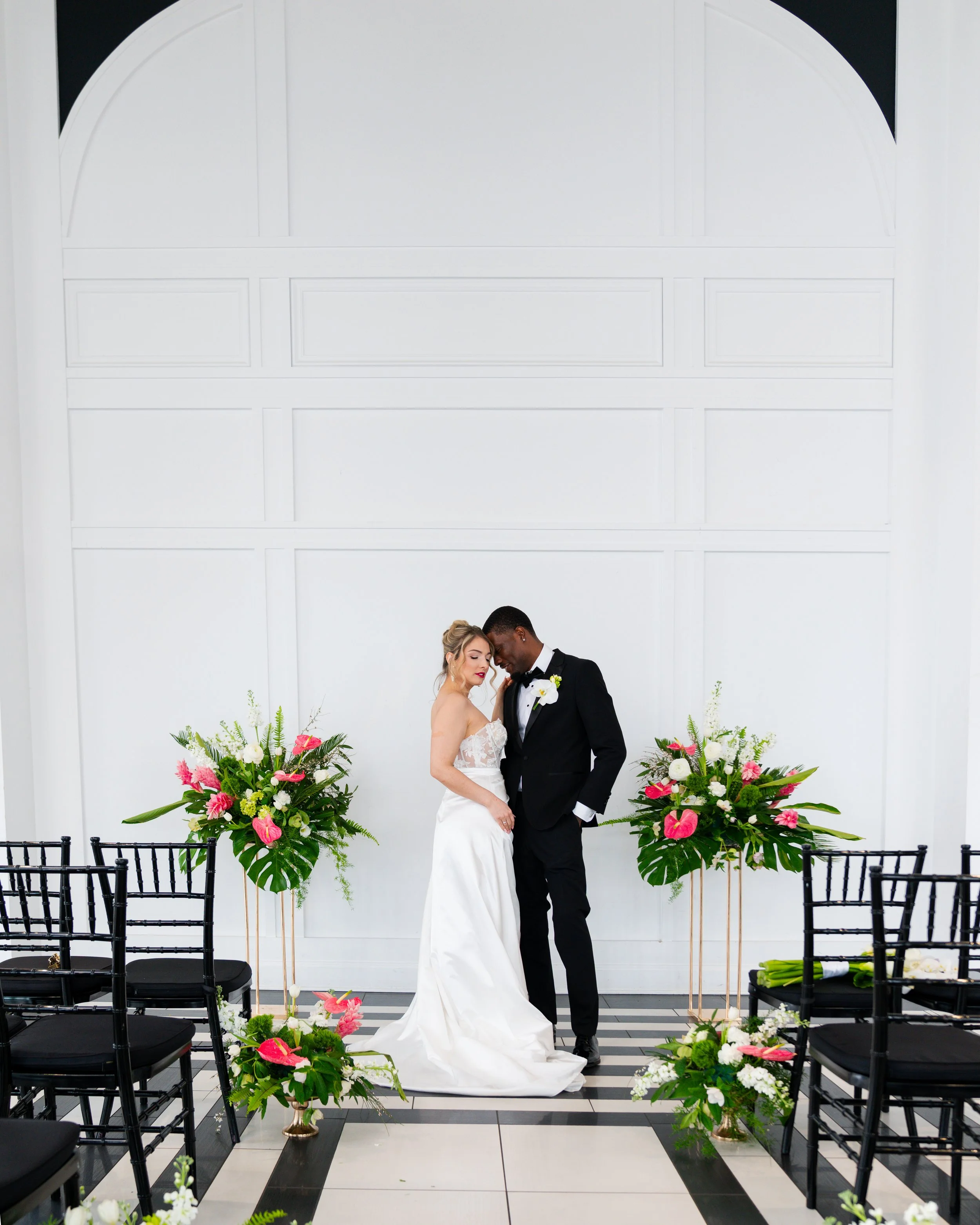 Modern Tropical Wedding Inspiration at The Penthouse Hyde Park in Chicago