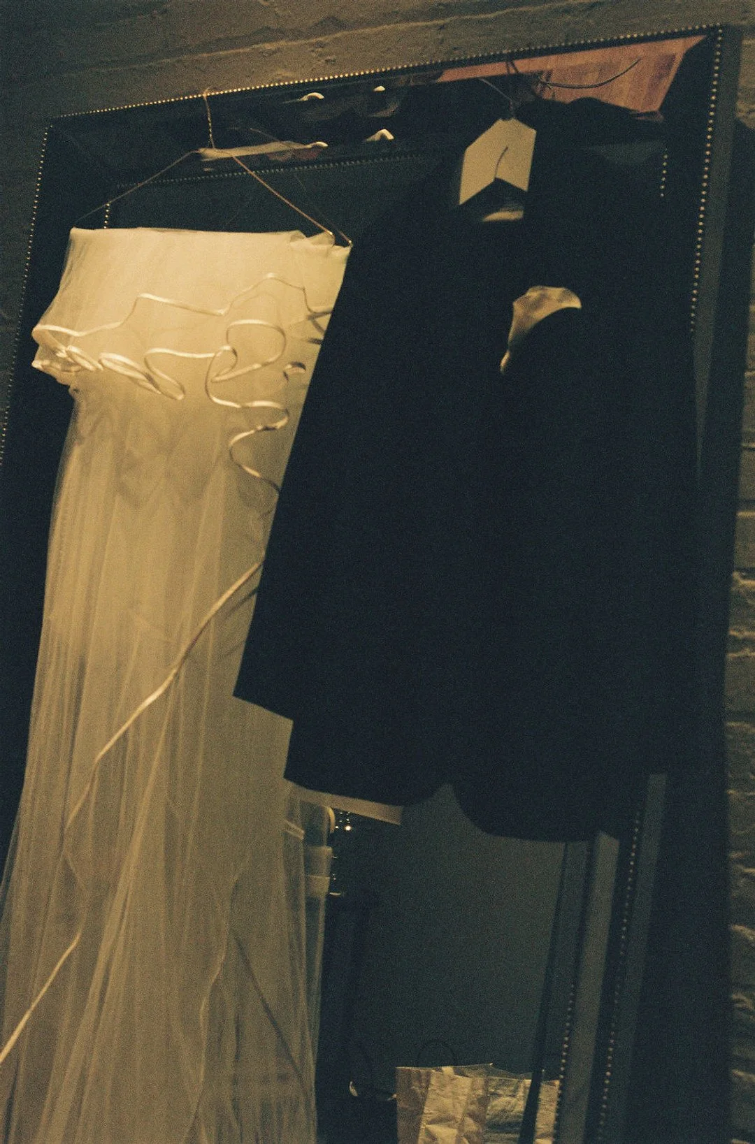 Chun_Chu_Close Up By Christina_V&A-GettingReady-6_low.jpg