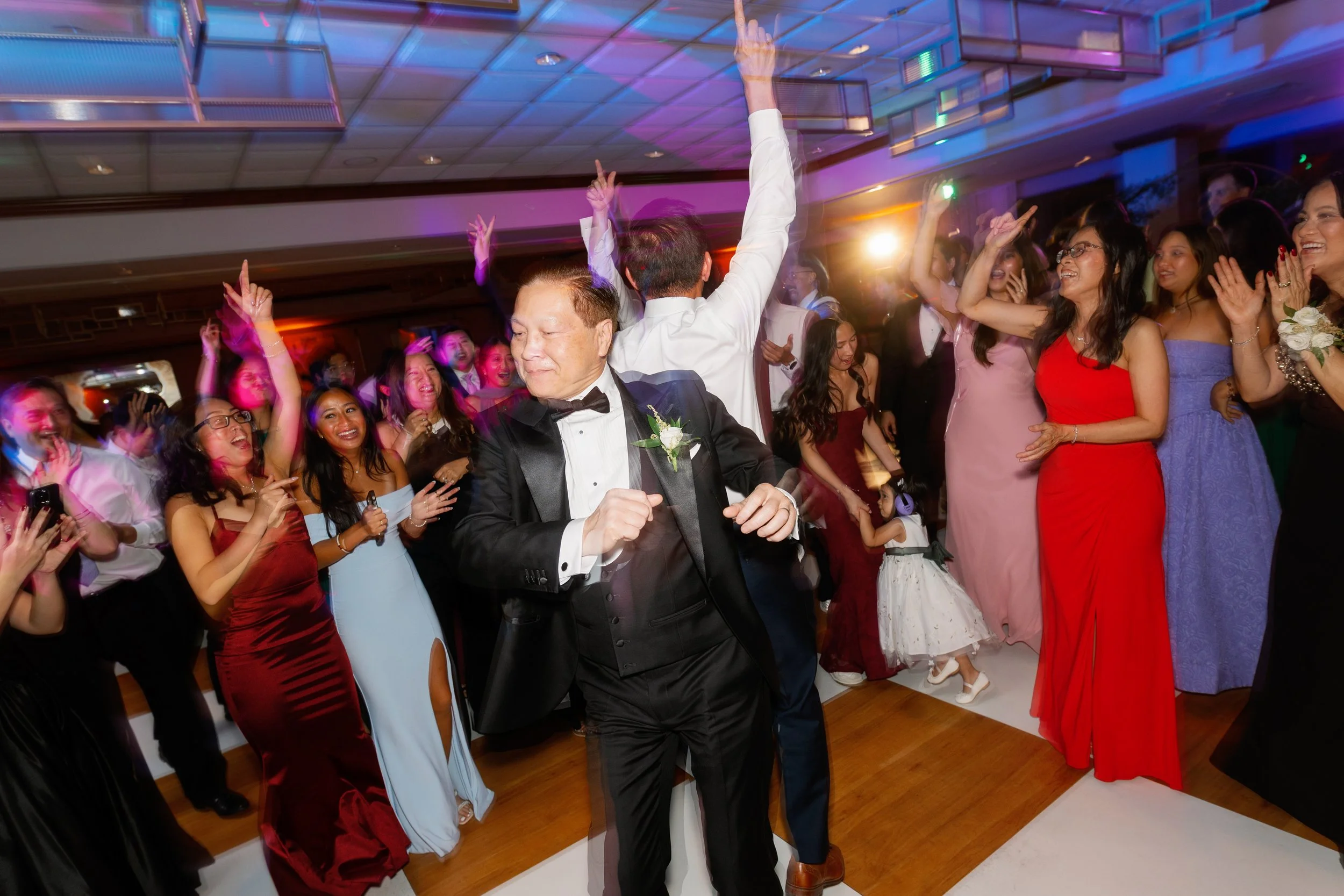 How to Keep Your Dance Floor Packed All Night