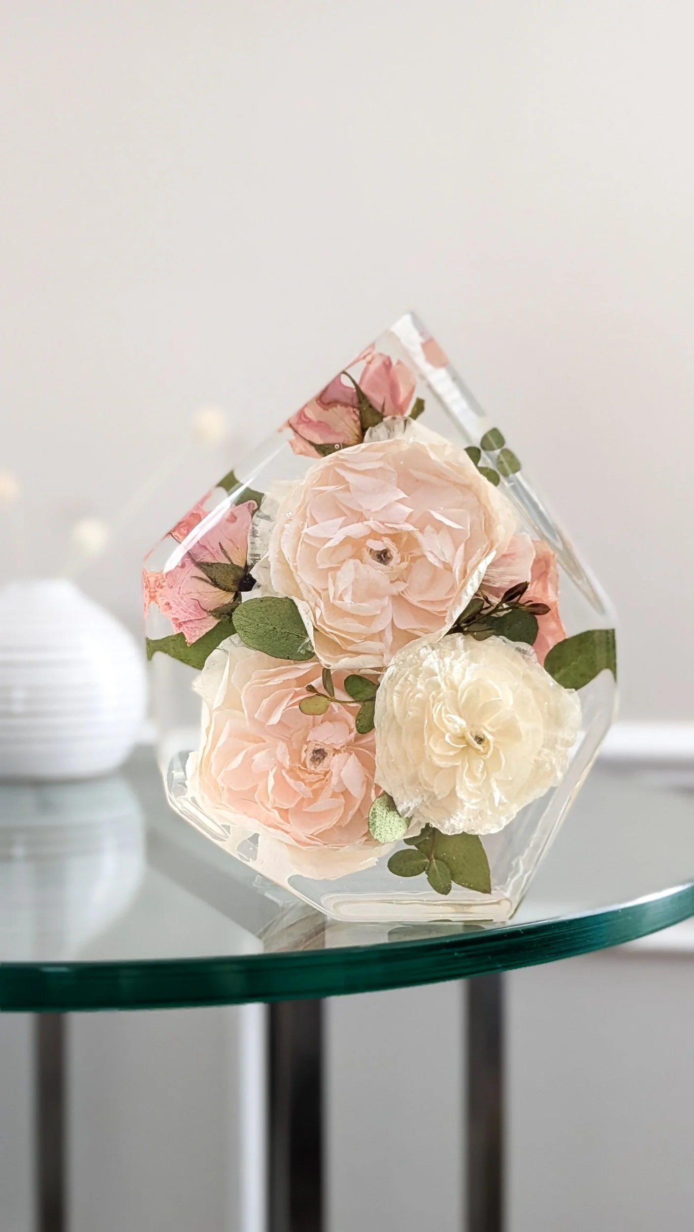 Choosing the Right Preservation Format: Color, Aging, and whether to Ship your Flowers