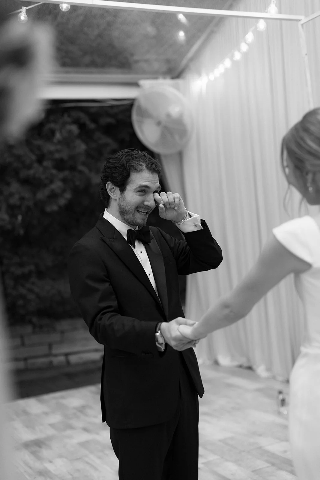jess_diaz_photography_chicago_wedding_photographer_emily_grant_100_layer_cake_submission-40.jpg