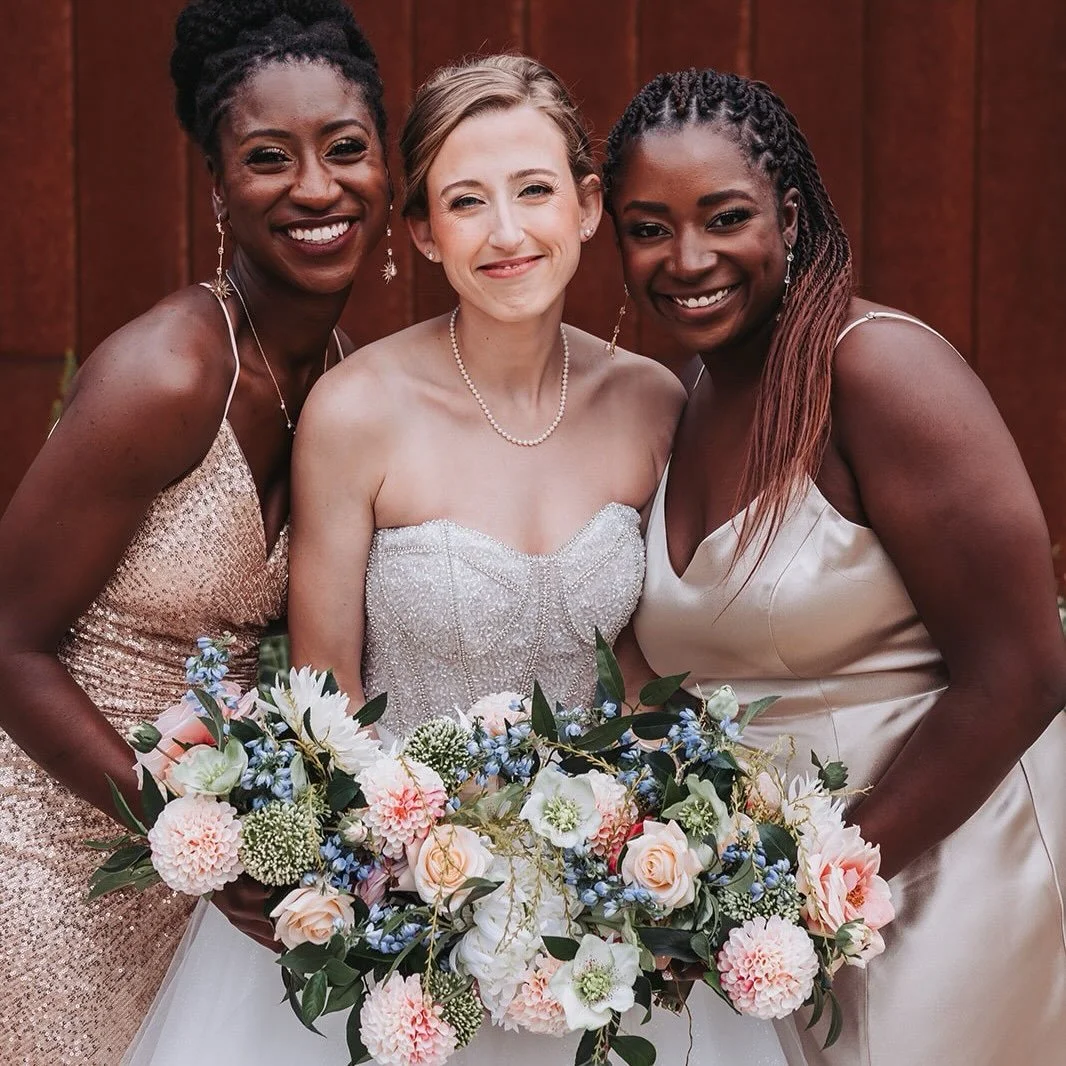 Have you met our friends at @silkstemcollective? 
Silk Stem Collective rents professional, realistic-looking florals that wedding planners and venues can confidently recommend to their couples. With affordable pricing and a short ordering timeline, w