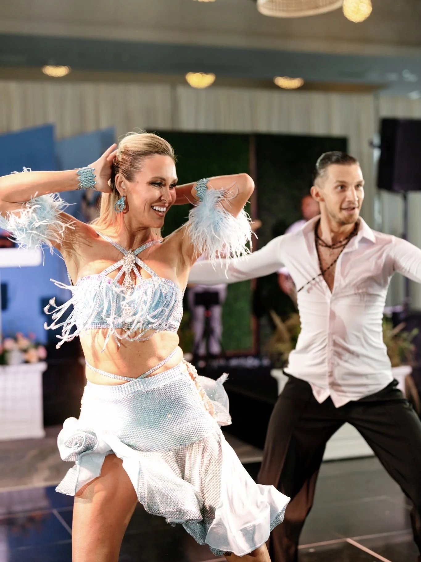 We love @windycityweddingdance! Windy City Wedding Dance is a dance entertainment company that specializes in wedding dance instruction and event performances that include dancing and magic. We are thrilled to have them a part of our networking event
