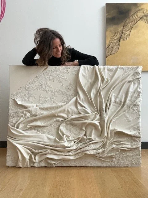 Is your wedding dress preserved? Yeah&hellip; mine&rsquo;s not either. Maybe preservation isn&rsquo;t for everyone. Enter @_bethswansonart_. Beth creates custom sculpted works of art crafted from YOUR wedding dress. Your dress does not have to live i