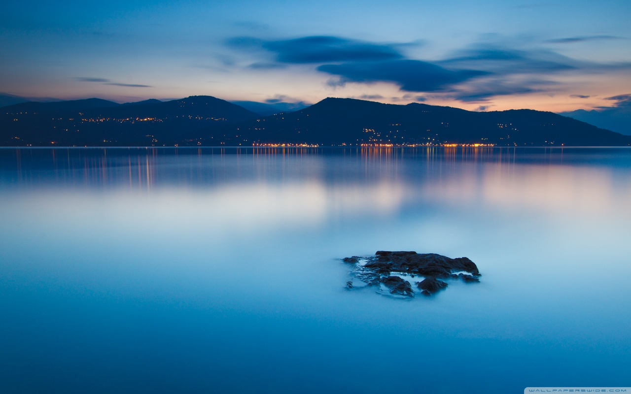 blue_water-wallpaper-1280x800.jpg