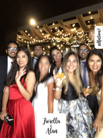 SELFIEGIF-BODA-B.gif