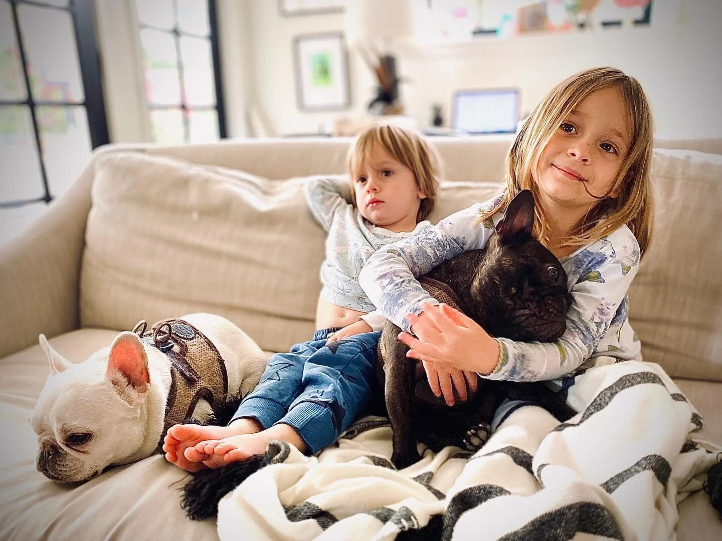 Screen time, cuddle, repeat.
