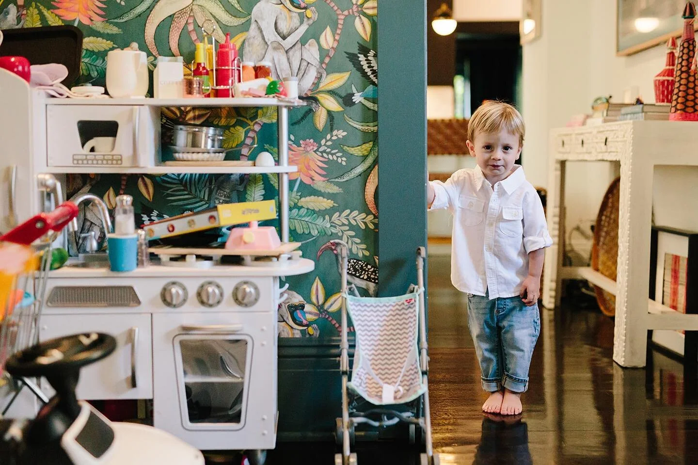 Love this wallpaper. And love this guy, too. Photo: @laroussephoto.