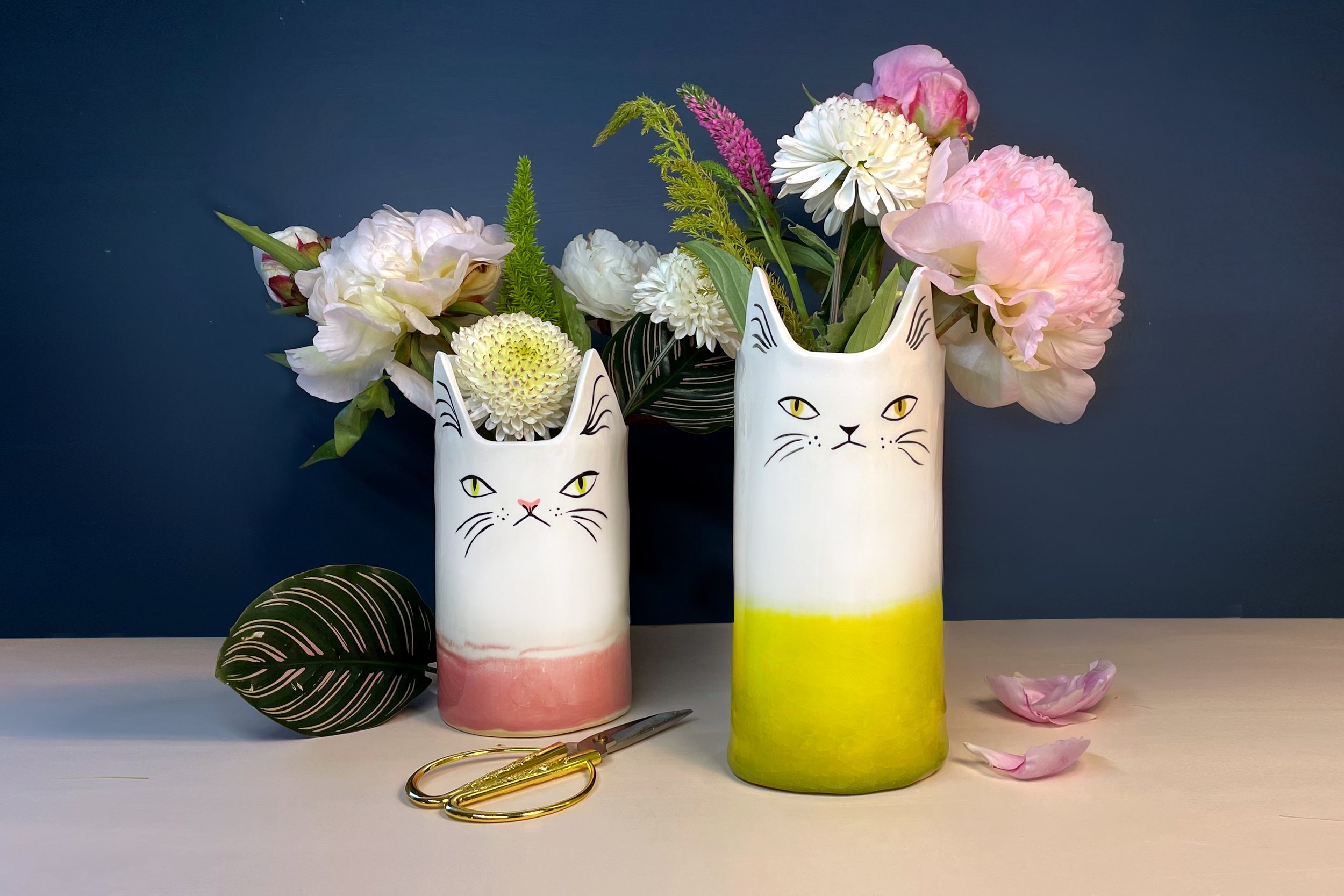 CAT_VASE.jpg