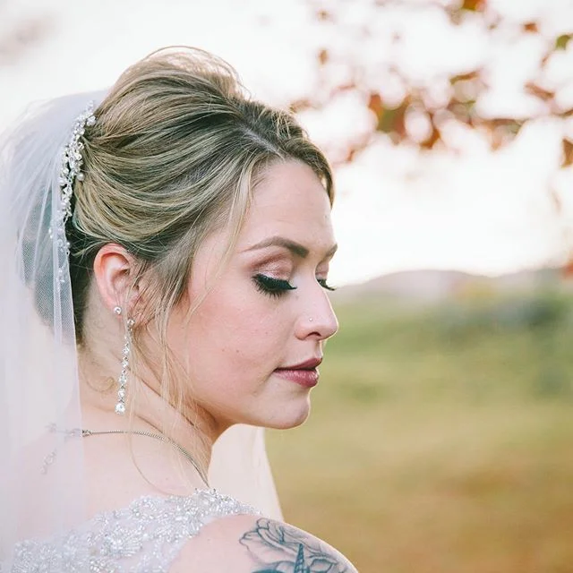 Fall Brides 💛
 photography by Bird on a Wire
#rocwedding #rochesternybeauty #weddingmakeup