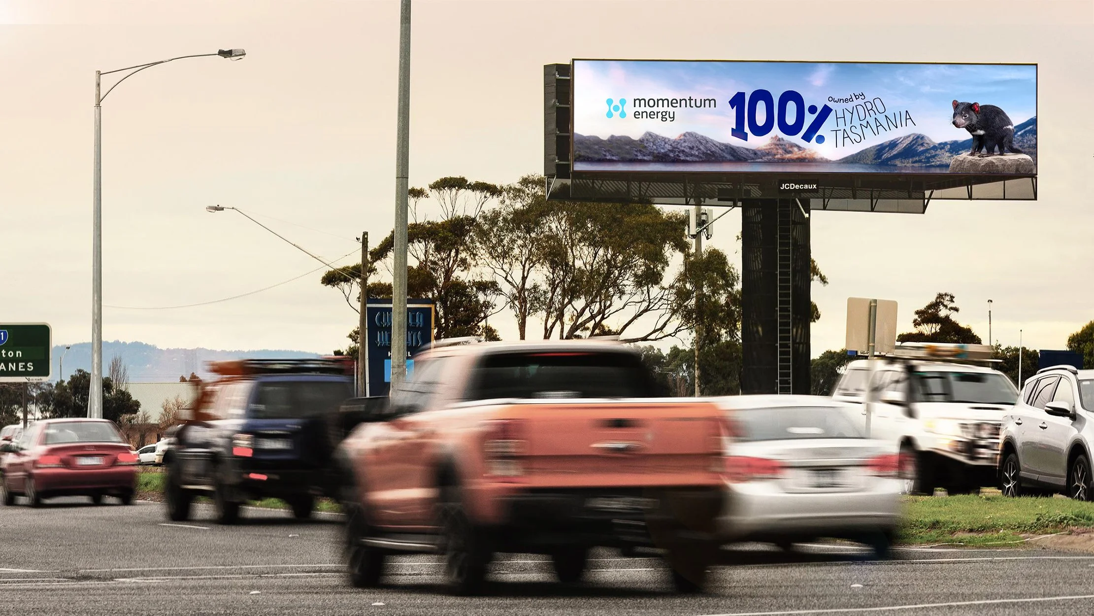Momentum_100percent_OOH_1.jpg