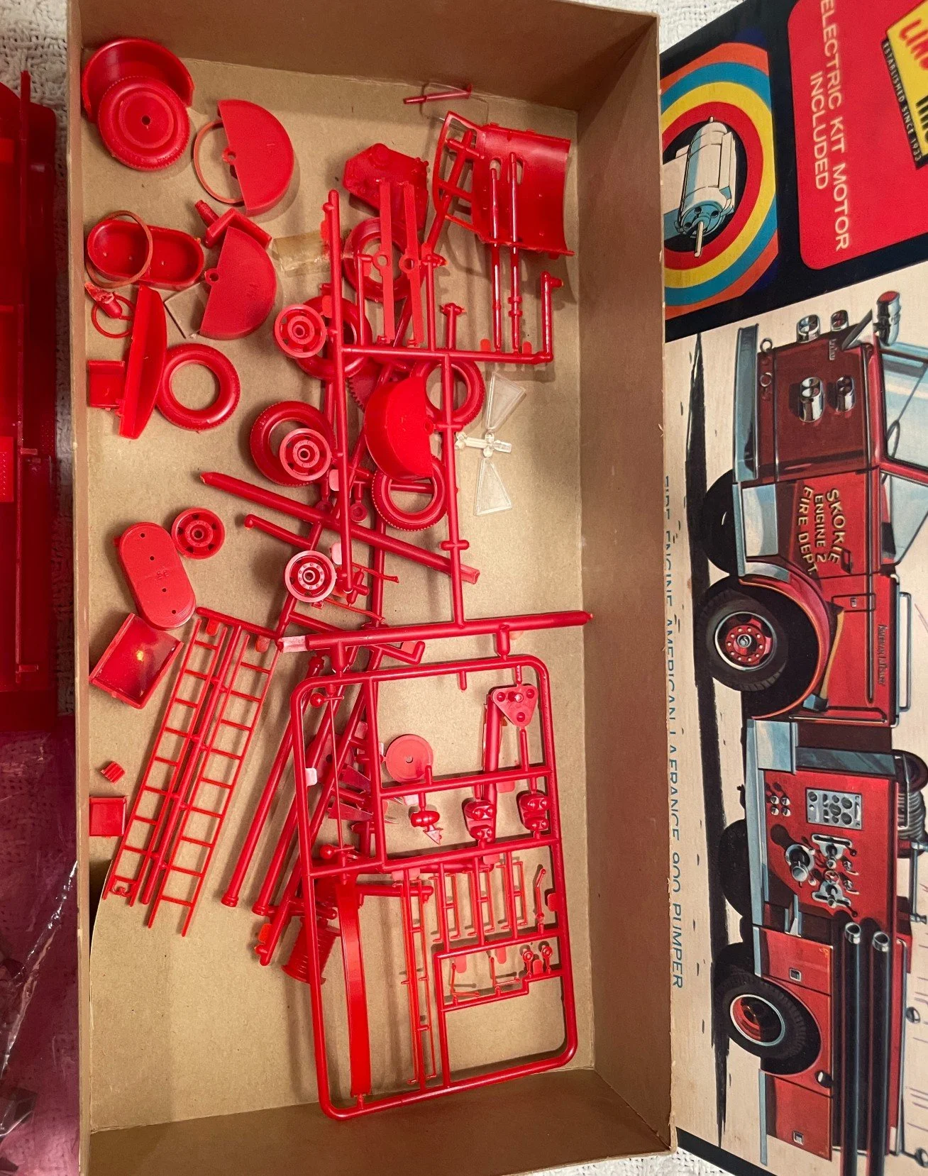 LB1968FIRETRUCKKITc.jpg